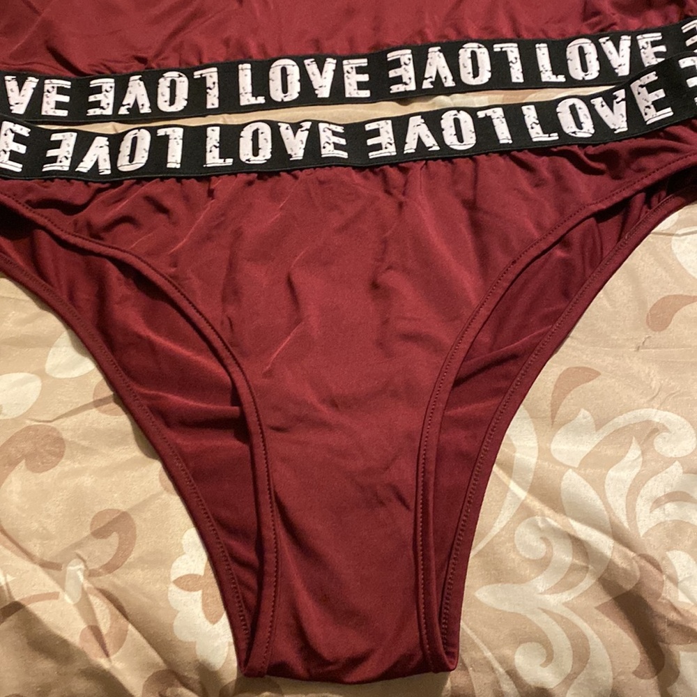 Shein Curve Set - Picture 3 of 9